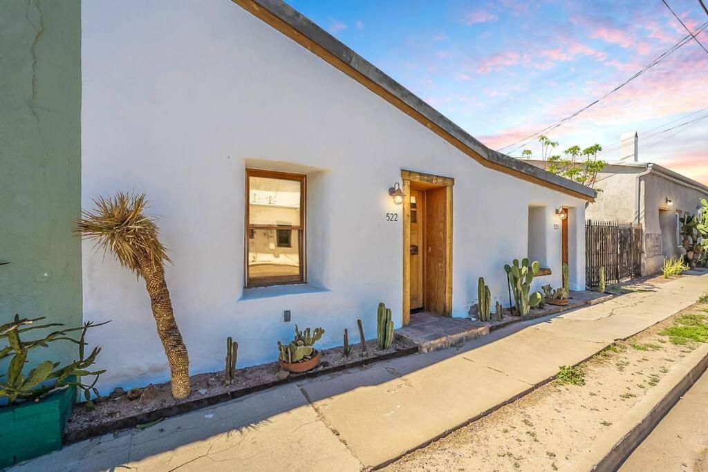 Apartamento Historic 1900 Adobe Downtown Barrio Retreat, Low Summer Rates! Tucson Exterior foto